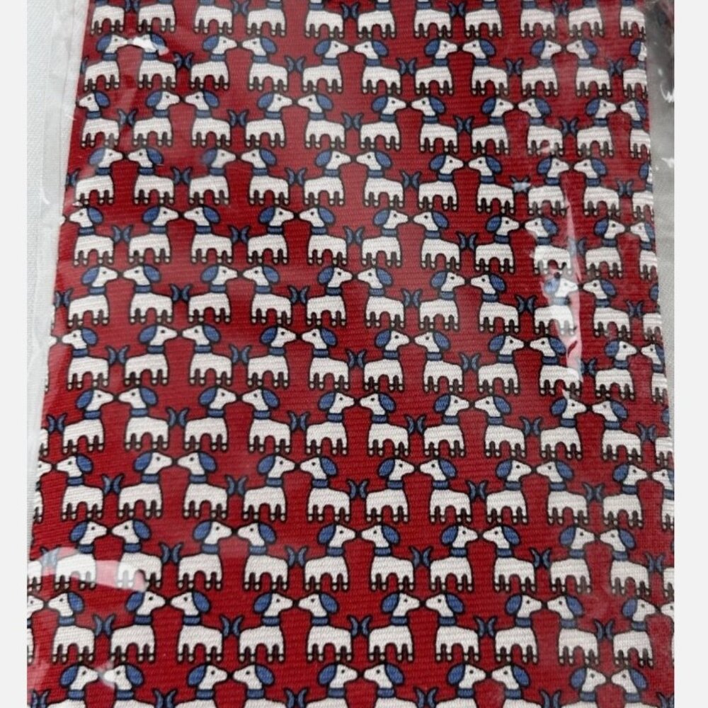 NWT Tailorbyrd Red Kissing Dog Print 100% Silk Neck Tie